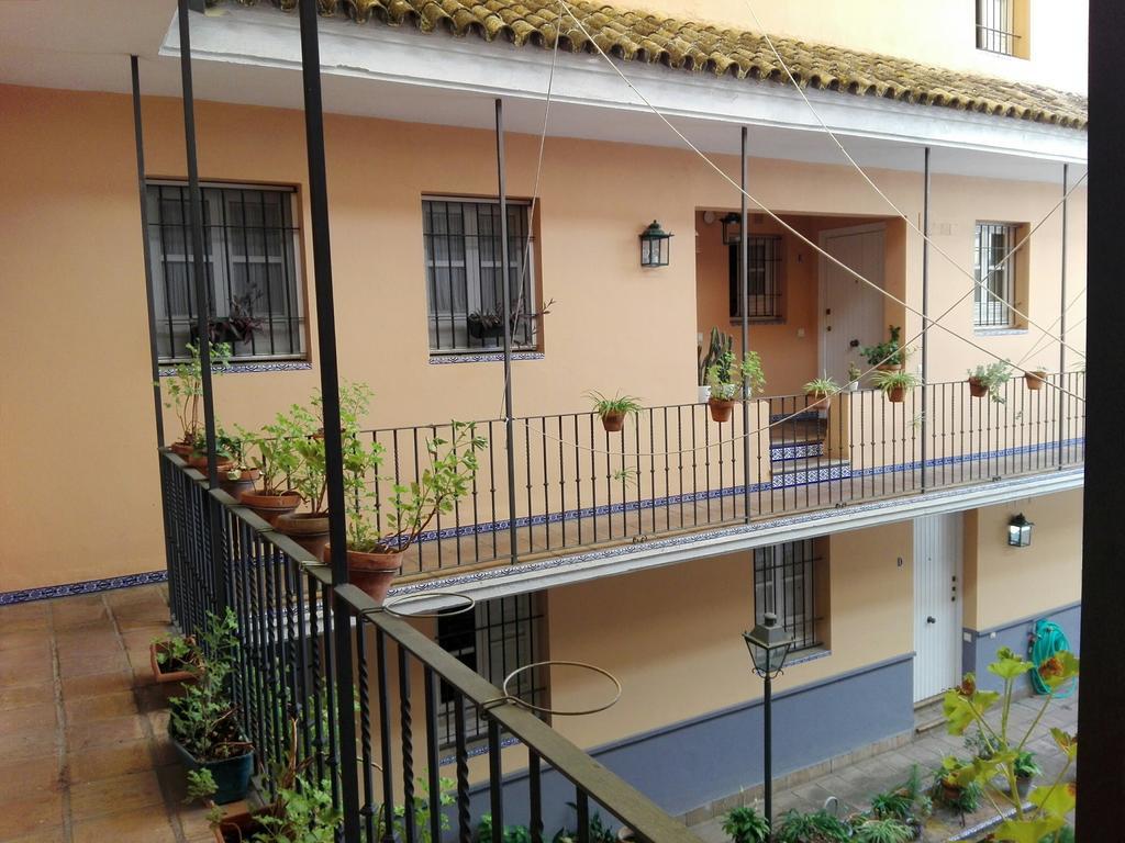 Duplex En Corral De Vecinos San Bernardo Apartment Seville Exterior photo